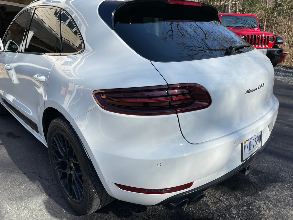 2017 Porsche Macan GTS - Image 30 of 31