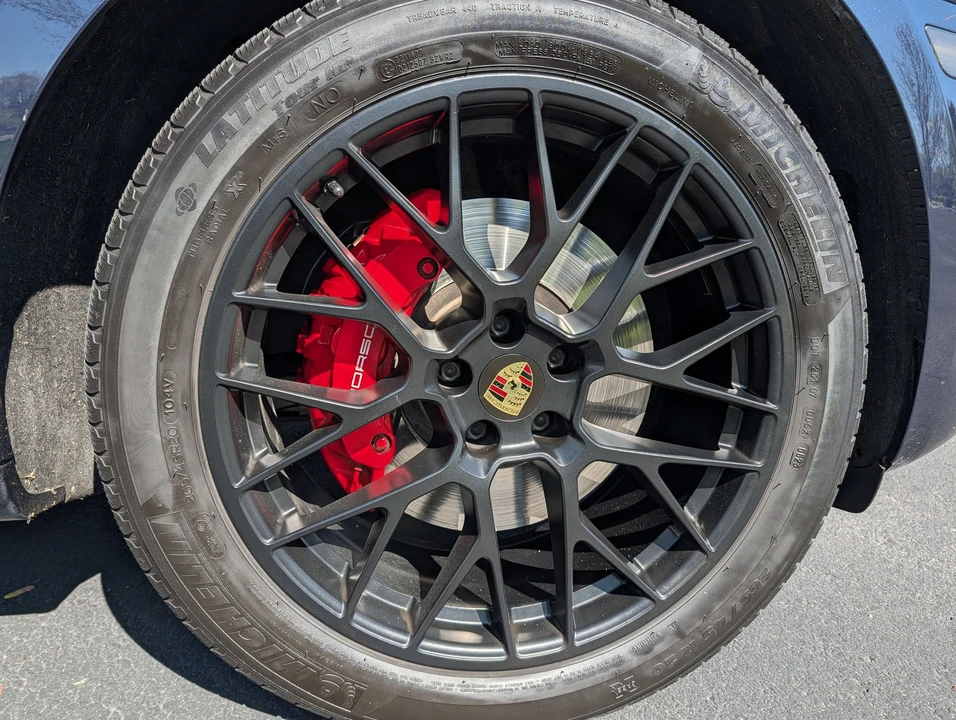 2017 Porsche Macan GTS - Image 9 of 19