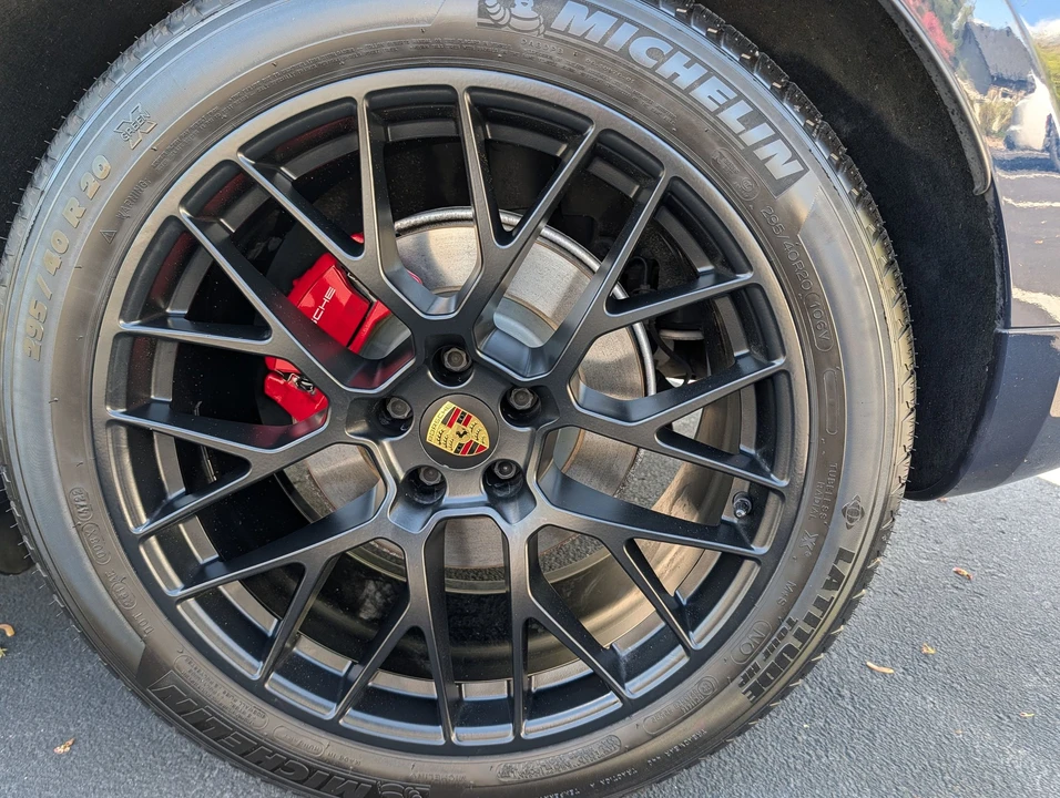 2017 Porsche Macan GTS - Image 10 of 19