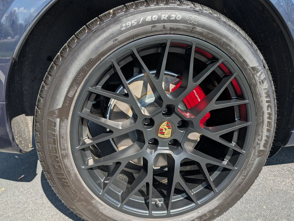 2017 Porsche Macan GTS - Image 8 of 19