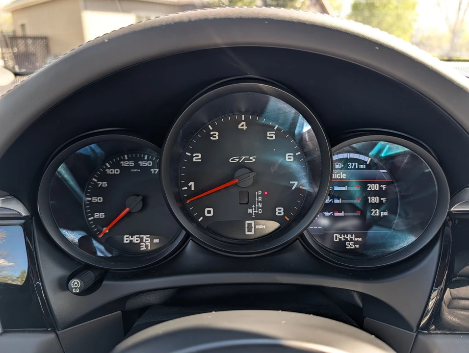 2017 Porsche Macan GTS - Image 16 of 19