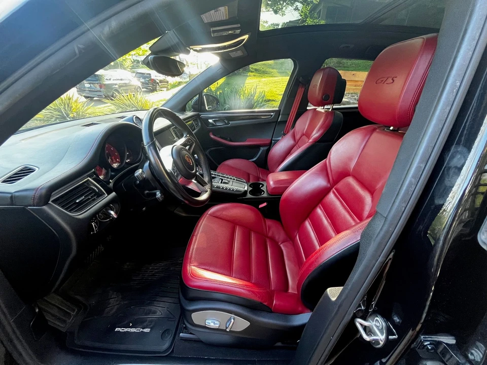 2017 Porsche Macan GTS - Image 11 of 19