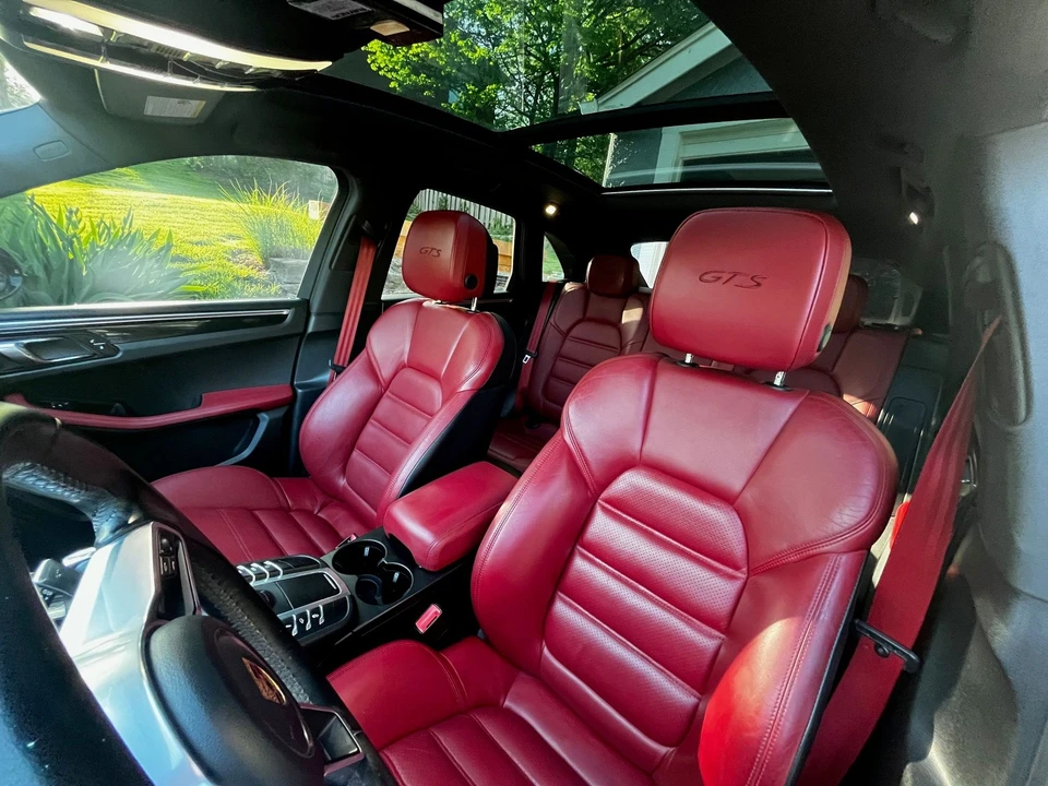 2017 Porsche Macan GTS - Image 12 of 19