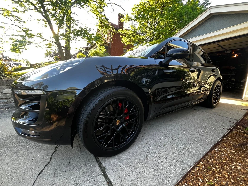 2017 Porsche Macan GTS - Image 8 of 19