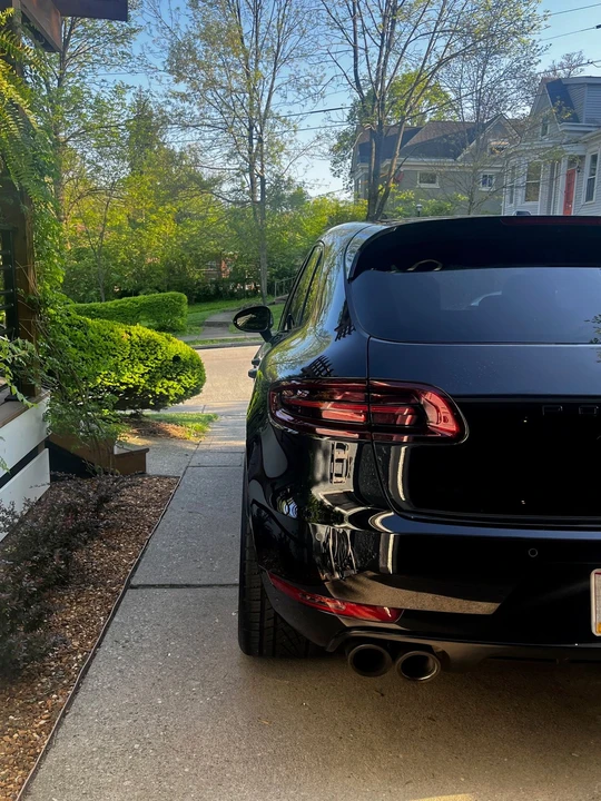 2017 Porsche Macan GTS - Image 9 of 19