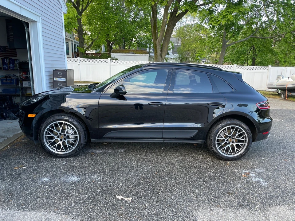 2017 Porsche Macan S - Image 2 of 8