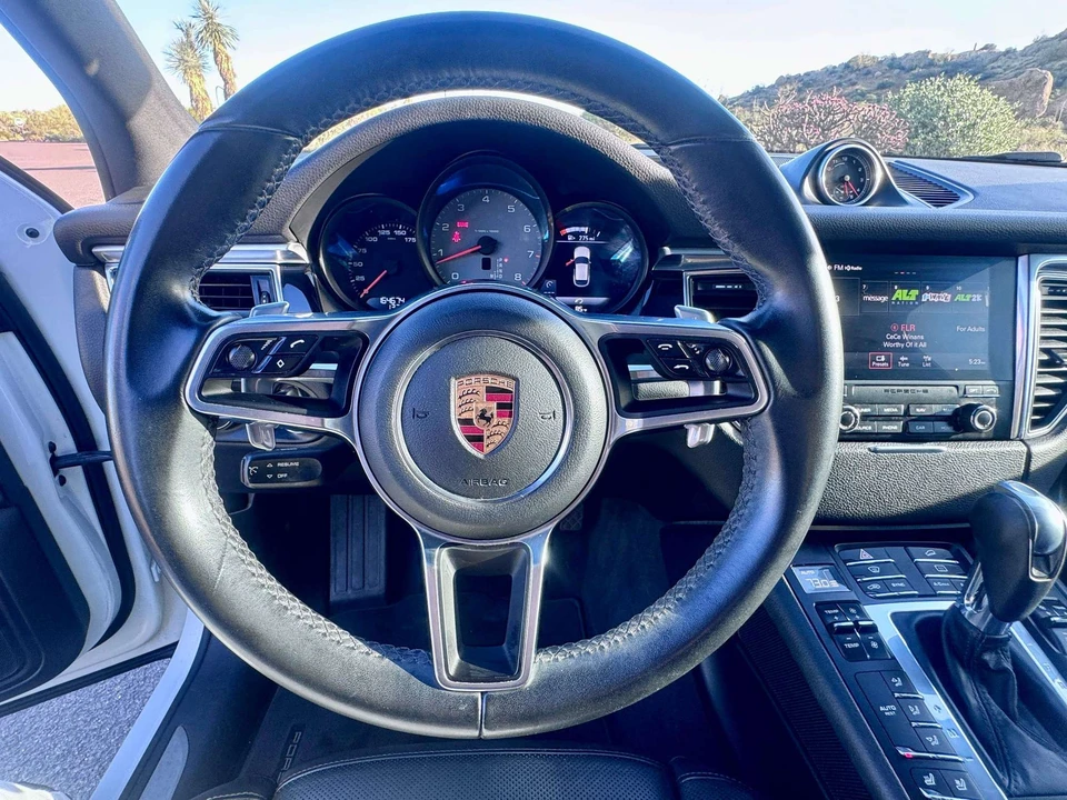 2017 Porsche Macan S - Image 5 of 6