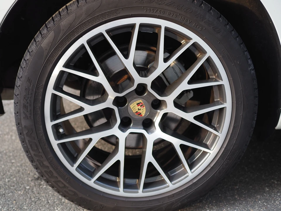 2017 Porsche Macan S - Image 8 of 15