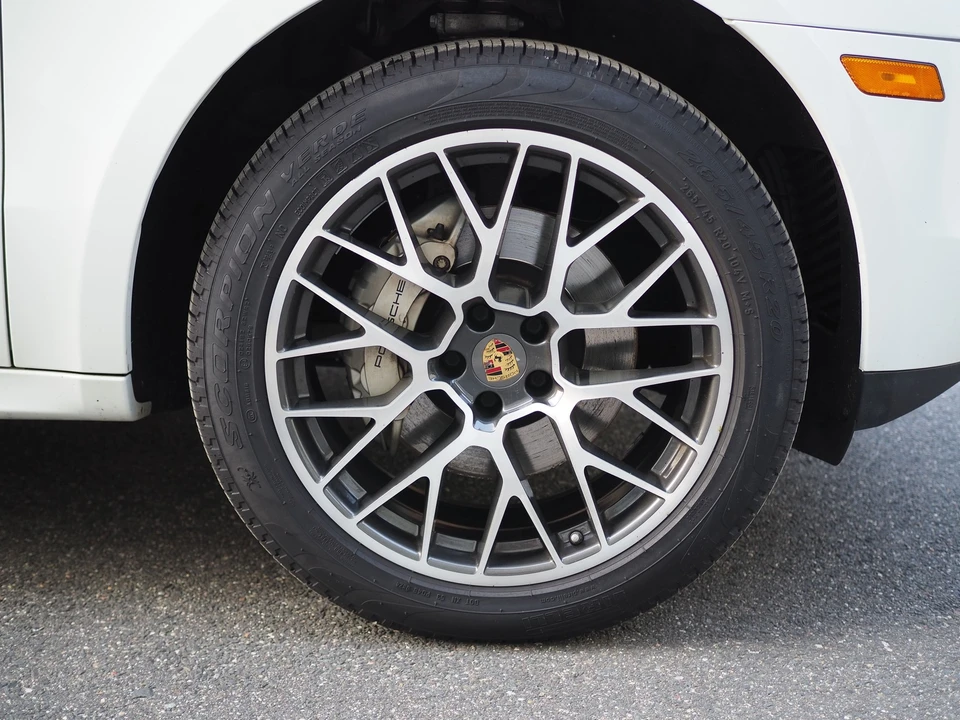 2017 Porsche Macan S - Image 9 of 15