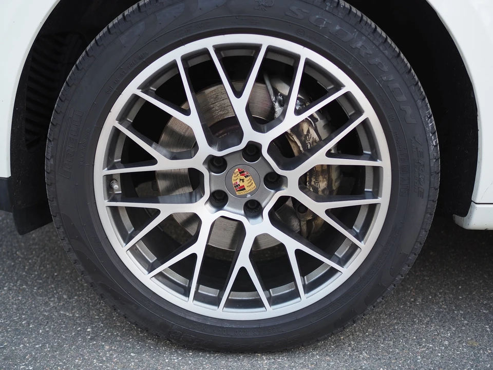 2017 Porsche Macan S - Image 10 of 15