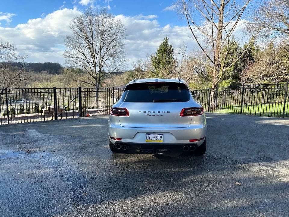 2017 Porsche Macan Turbo - Image 4 of 22