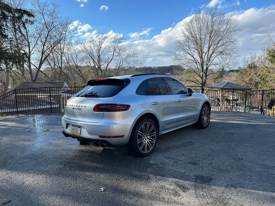 2017 Porsche Macan Turbo - Image 6 of 22