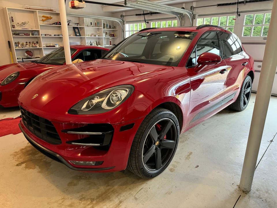 2017 Porsche Macan Turbo - Image 8 of 31