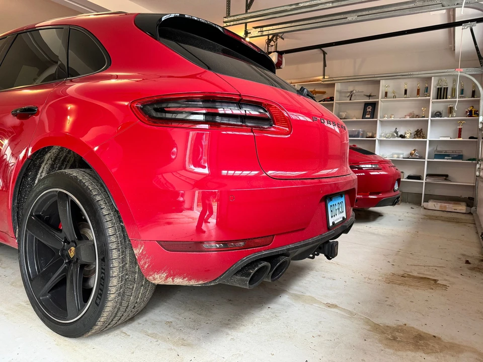2017 Porsche Macan Turbo - Image 25 of 31