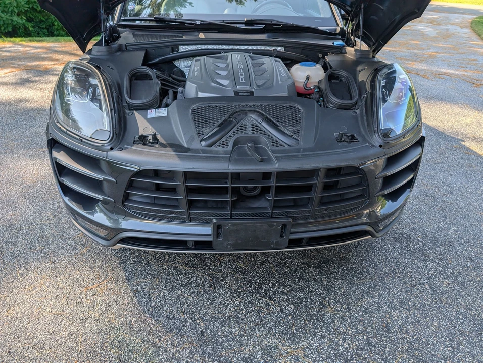 2017 Porsche Macan Turbo - Image 19 of 31