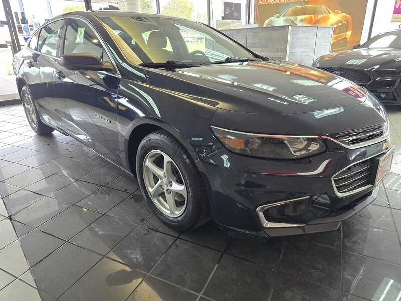 2017 Chevrolet Malibu - Image 3 of 4