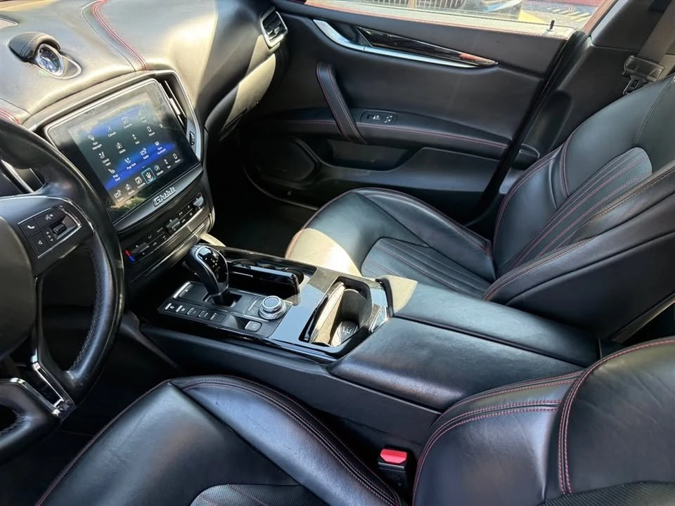 2017 Maserati Ghibli 3rd Gen - Image 13 of 20