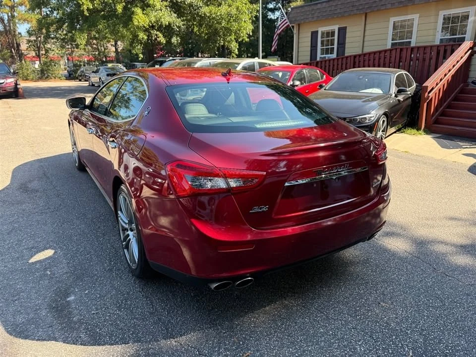 2017 Maserati Ghibli 3rd Gen - Image 9 of 20
