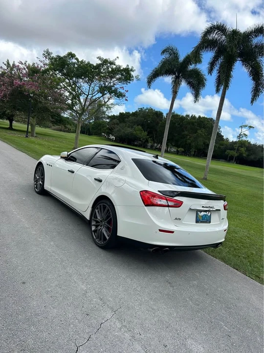 2017 Maserati Ghibli 3rd Gen - Image 16 of 19