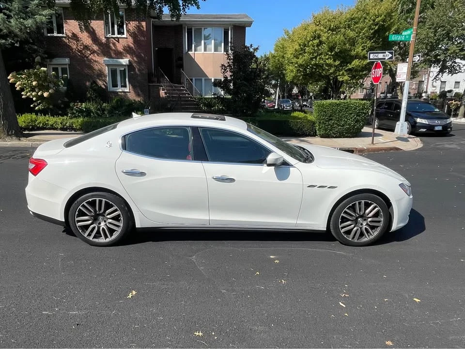 2017 Maserati Ghibli 3rd Gen - Image 3 of 18