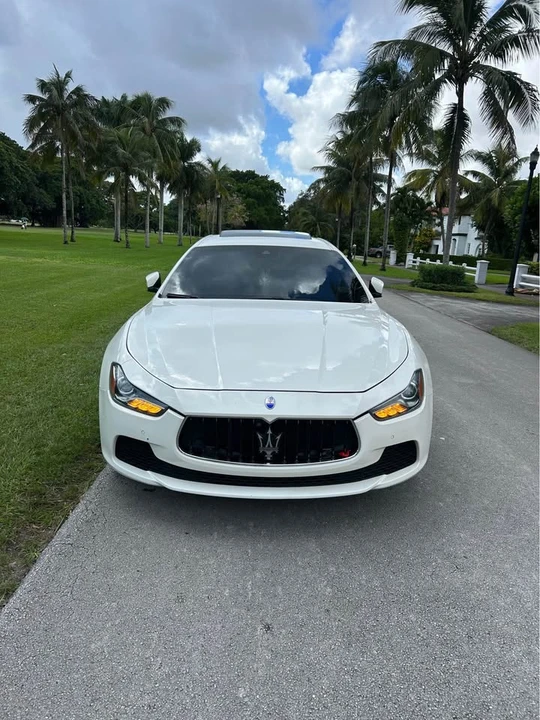 2017 Maserati Ghibli 3rd Gen - Image 15 of 19