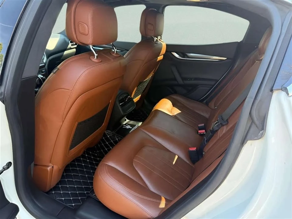 2017 Maserati Ghibli 3rd Gen - Image 16 of 20