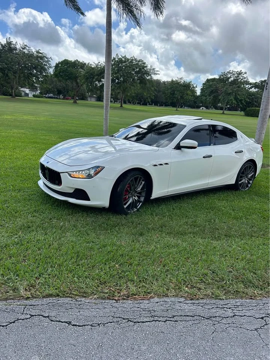 2017 Maserati Ghibli 3rd Gen - Image 13 of 19