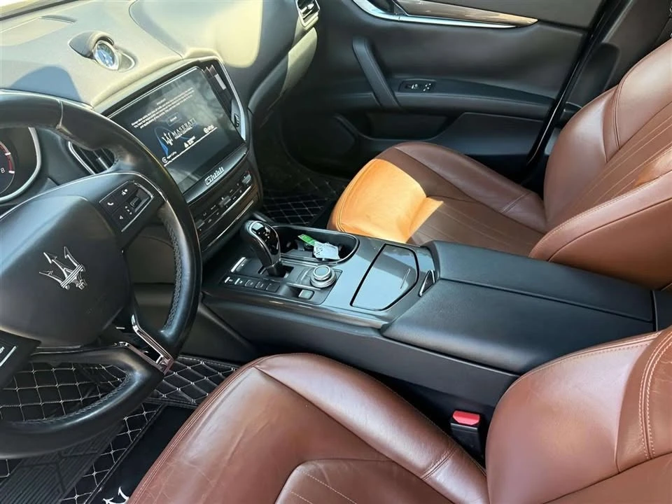 2017 Maserati Ghibli 3rd Gen - Image 13 of 20