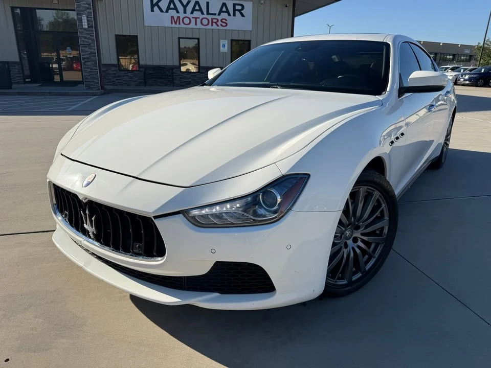 2017 Maserati Ghibli 3rd Gen - Image 2 of 18