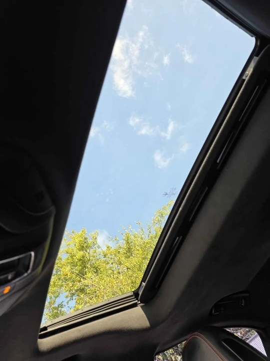 2017 Maserati Ghibli 3rd Gen - Image 8 of 11