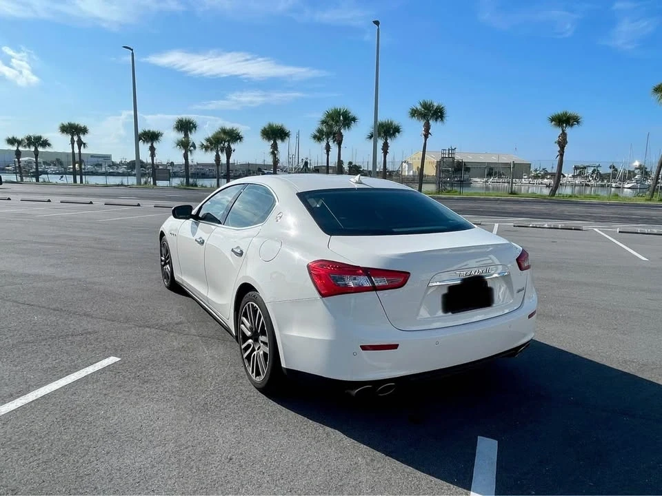 2017 Maserati Ghibli 3rd Gen - Image 9 of 11
