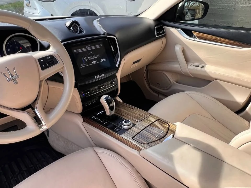 2017 Maserati Ghibli 3rd Gen - Image 11 of 17