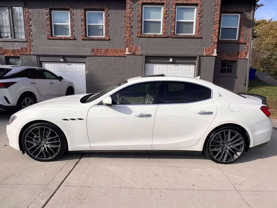 2017 Maserati Ghibli 3rd Gen - Image 3 of 17
