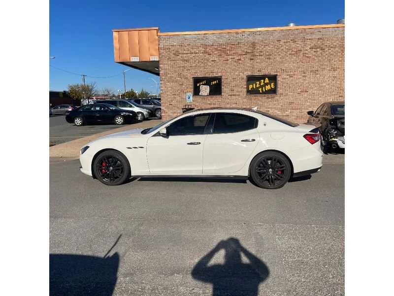 2017 Maserati Ghibli 3rd Gen - Image 4 of 12