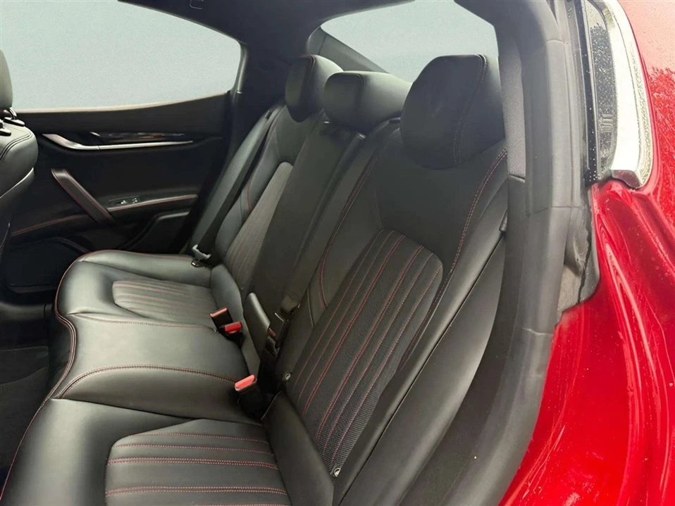 2017 Maserati Ghibli 3rd Gen - Image 15 of 19