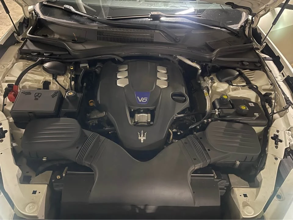 2017 Maserati Ghibli 3rd Gen - Image 16 of 18