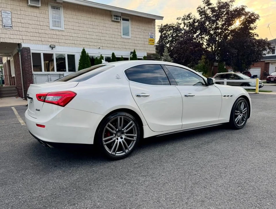 2017 Maserati Ghibli 3rd Gen - Image 7 of 17