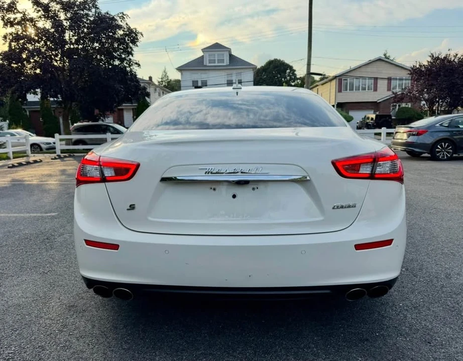 2017 Maserati Ghibli 3rd Gen - Image 8 of 17