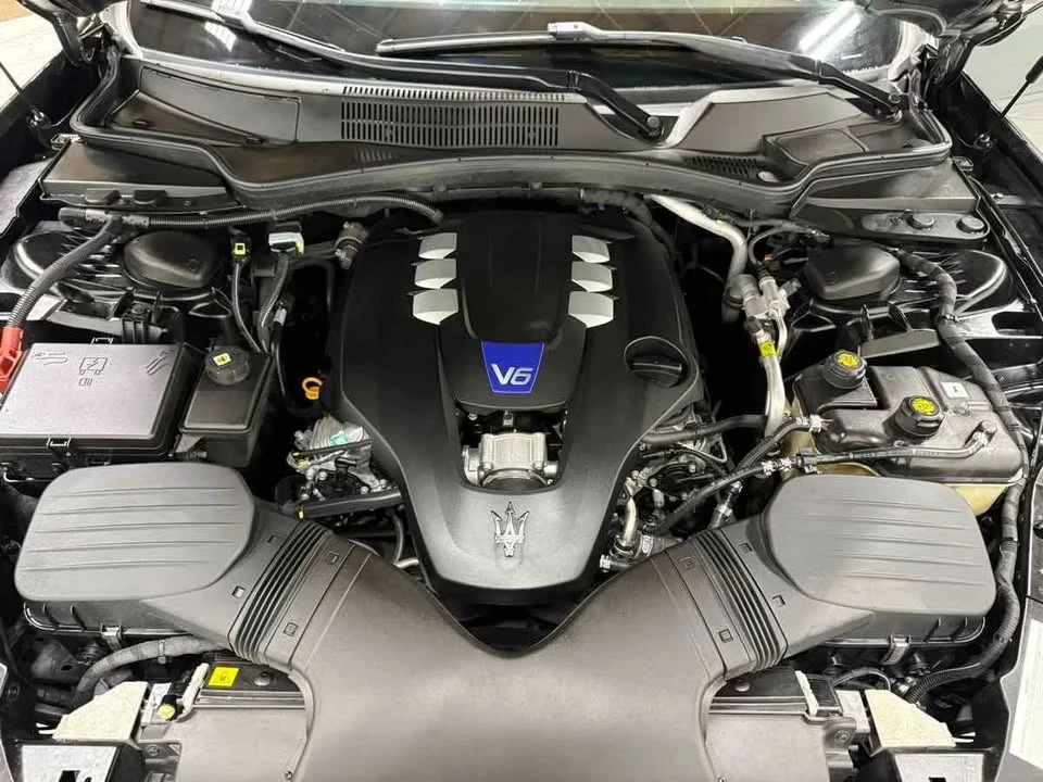 2017 Maserati Ghibli 3rd Gen - Image 17 of 19