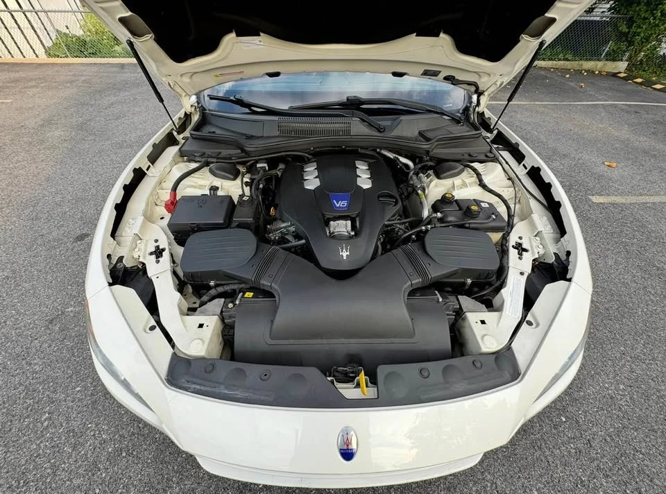 2017 Maserati Ghibli 3rd Gen - Image 10 of 17
