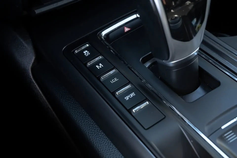 2017 Maserati Ghibli 3rd Gen - Image 4 of 15