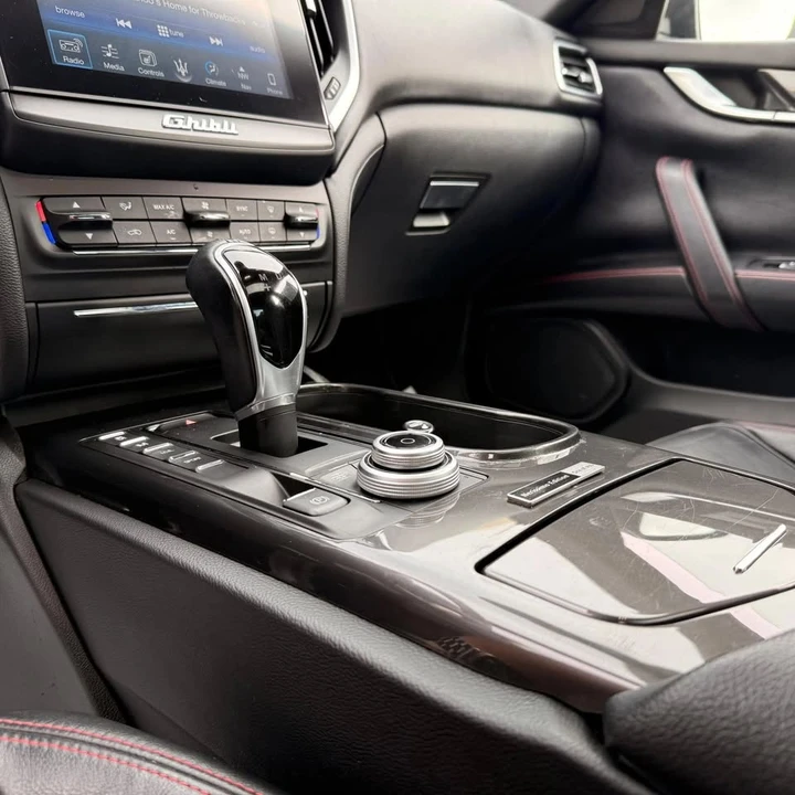 2017 Maserati Ghibli 3rd Gen - Image 16 of 20