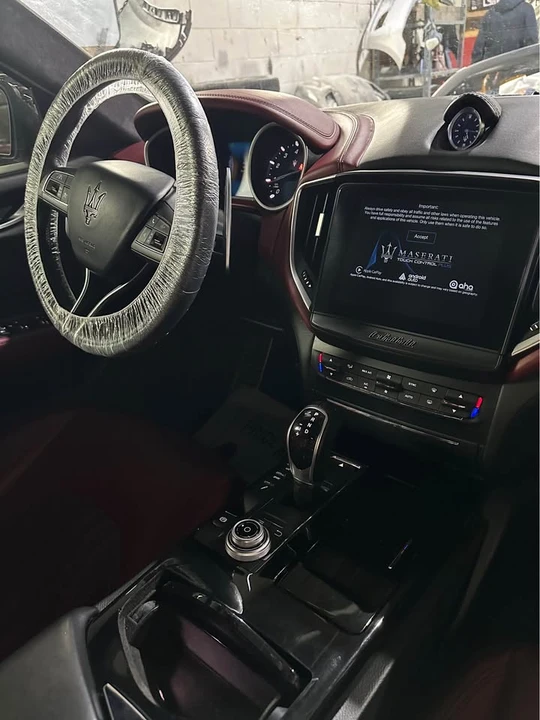 2017 Maserati Ghibli 3rd Gen - Image 13 of 17