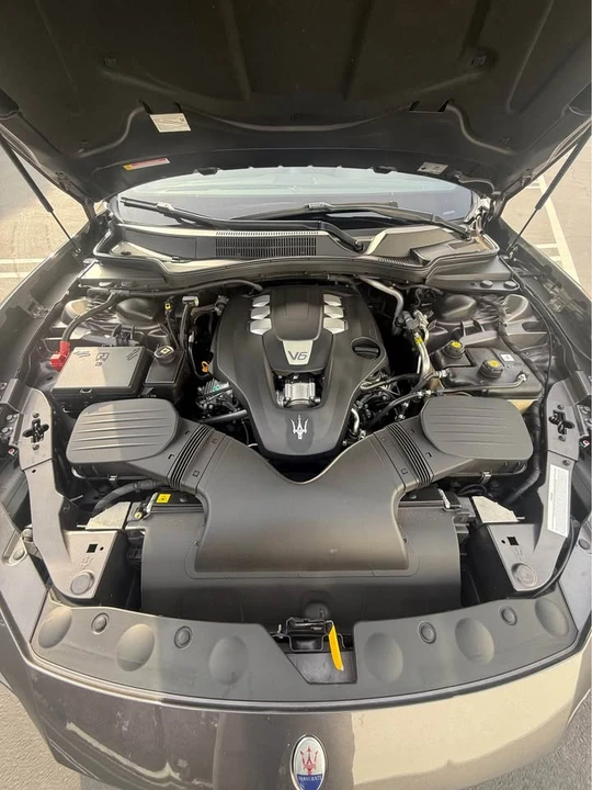 2017 Maserati Ghibli 3rd Gen - Image 5 of 10