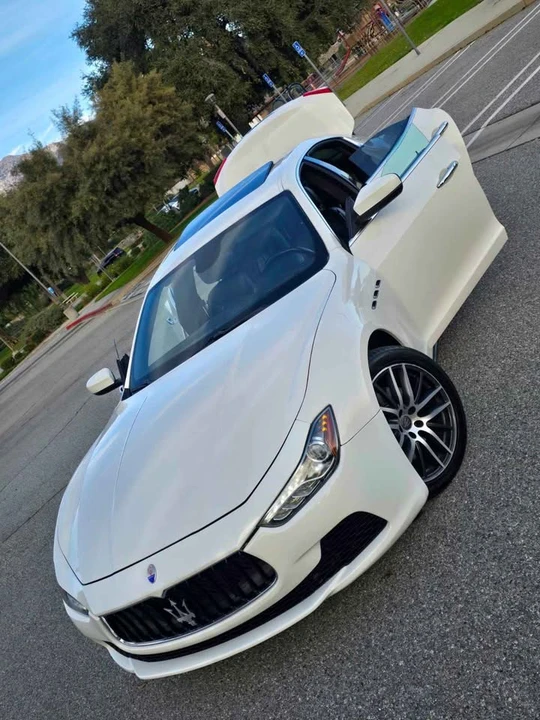 2017 Maserati Ghibli 3rd Gen - Image 3 of 18