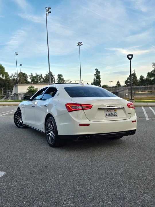 2017 Maserati Ghibli 3rd Gen - Image 5 of 17