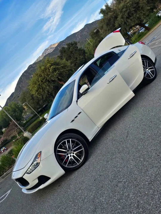 2017 Maserati Ghibli 3rd Gen - Image 3 of 17