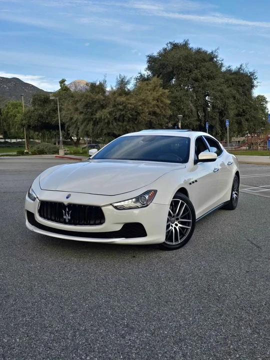 2017 Maserati Ghibli 3rd Gen - Image 3 of 18
