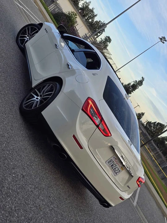 2017 Maserati Ghibli 3rd Gen - Image 10 of 19