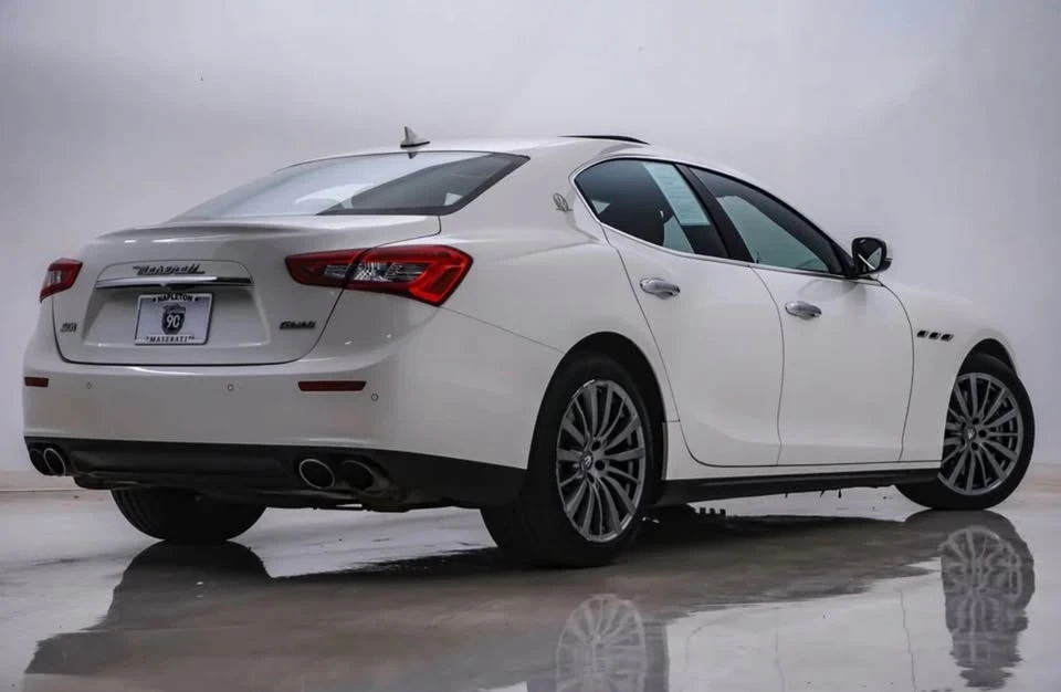 2017 Maserati Ghibli 3rd Gen - Image 5 of 13